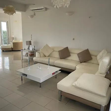 Villa Evangelia Karavádhos