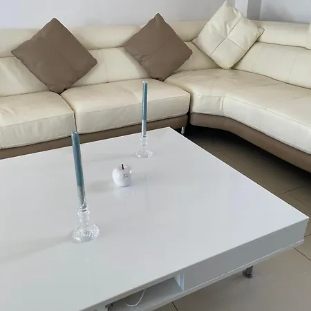 Evangelia Karavádosz