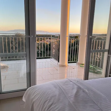 Evangelia * Karavádosz