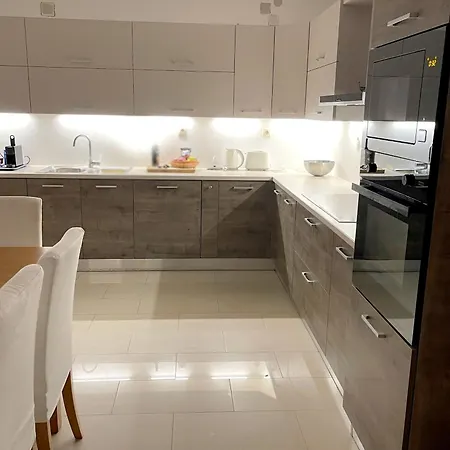 Evangelia Villa Karavádhos