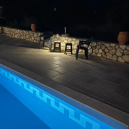 Evangelia * Karavádhos